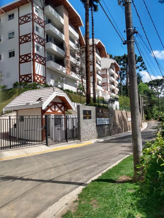 Condessa De Bonneval Em *