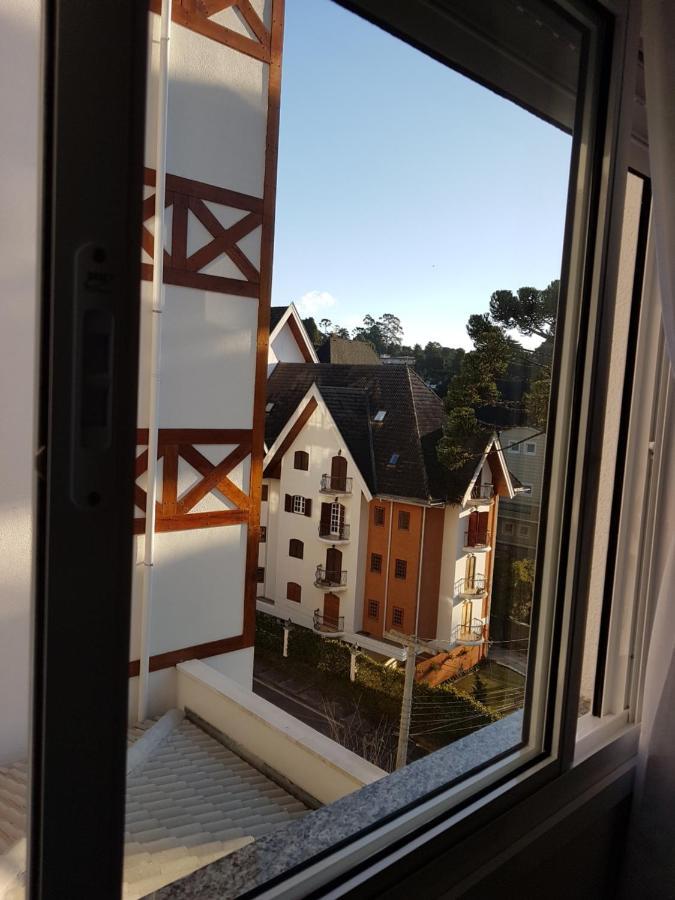 Condessa De Bonneval Em